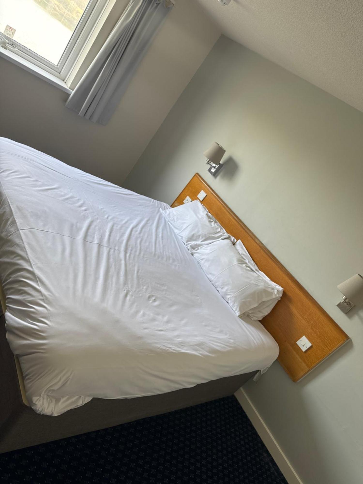 Thurrock Hotel M25 Services Aveley エクステリア 写真