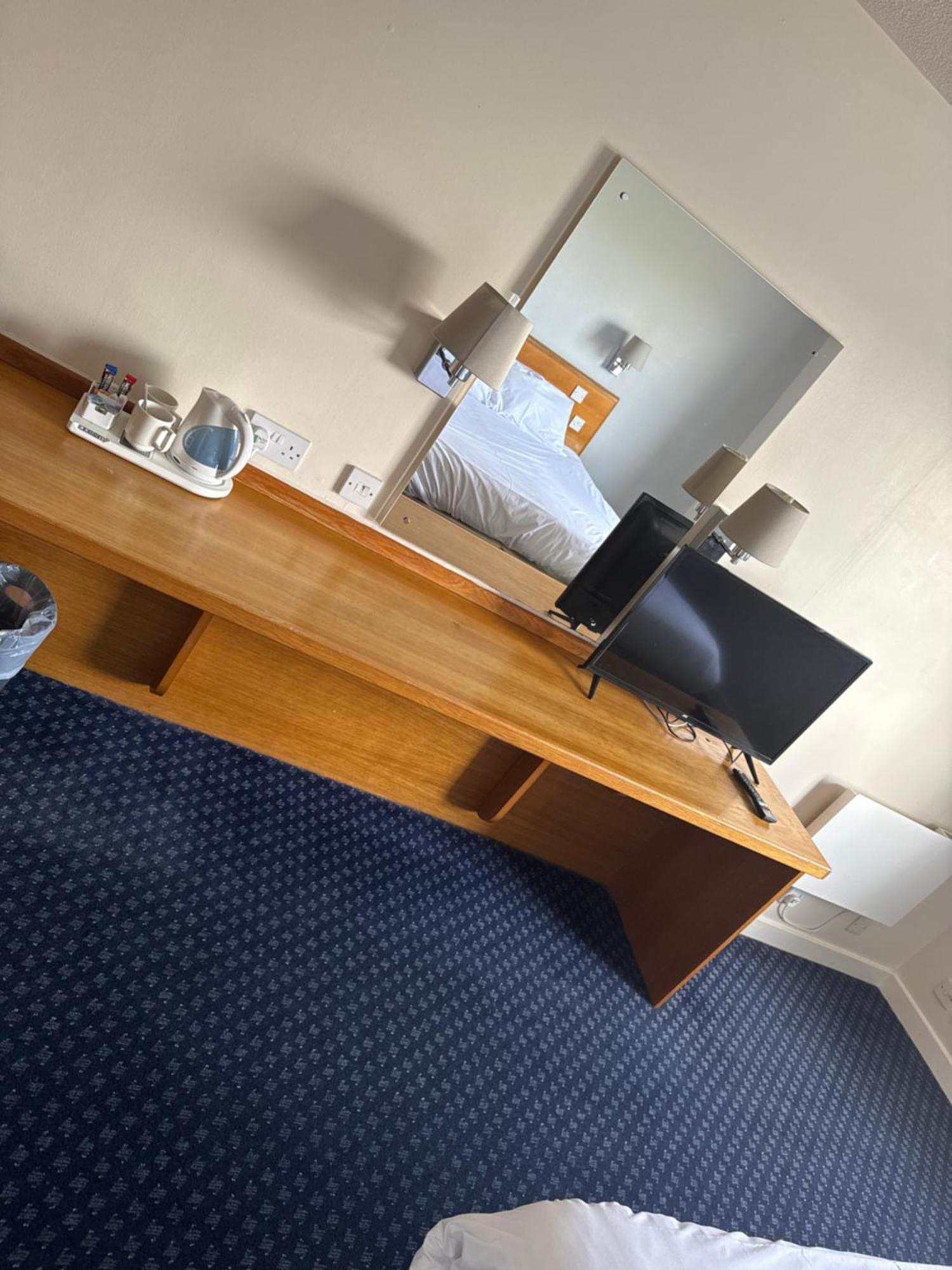 Thurrock Hotel M25 Services Aveley エクステリア 写真